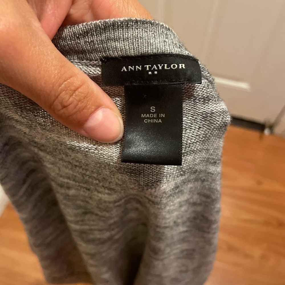 Ann Taylor cardigan - Picture 4 of 4